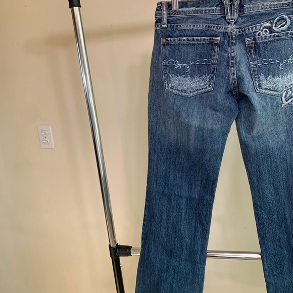 Miss Me Bootcut Jeans Embroidered Floral Pattern Size Women's 28 - Picture 4 of 7